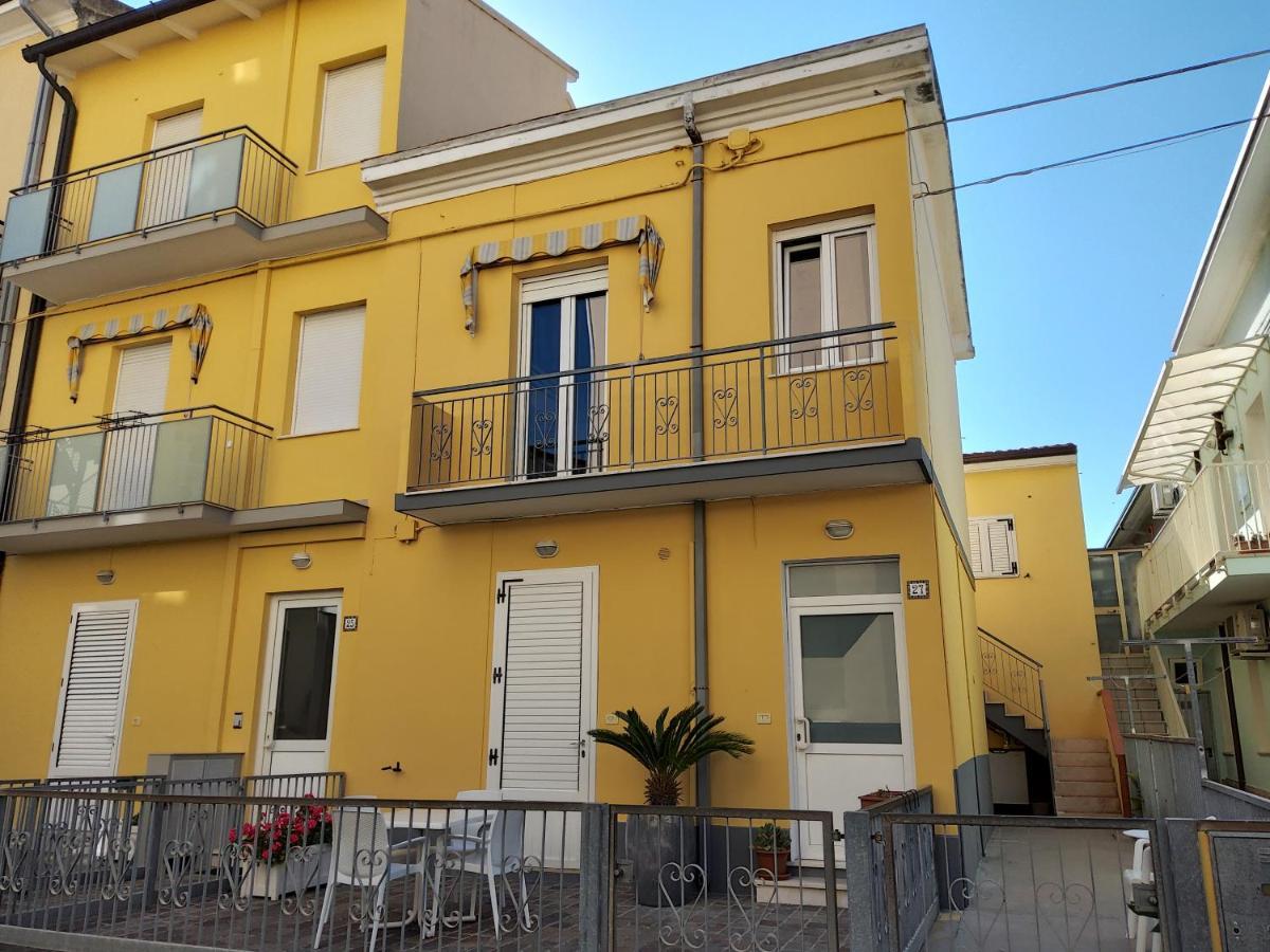 Beachhome Gabicce Mare Bagian luar foto